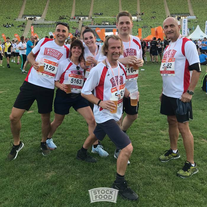 Laufspaß im Olympiapark –  StockFood beim B2 Run