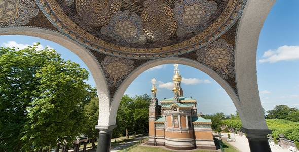Kuppelmosaik_an_der_Ausstellungshalle_und_russische_Kapelle_Mathildenhoehe_Jugendstil_Darmstadt_Hessen